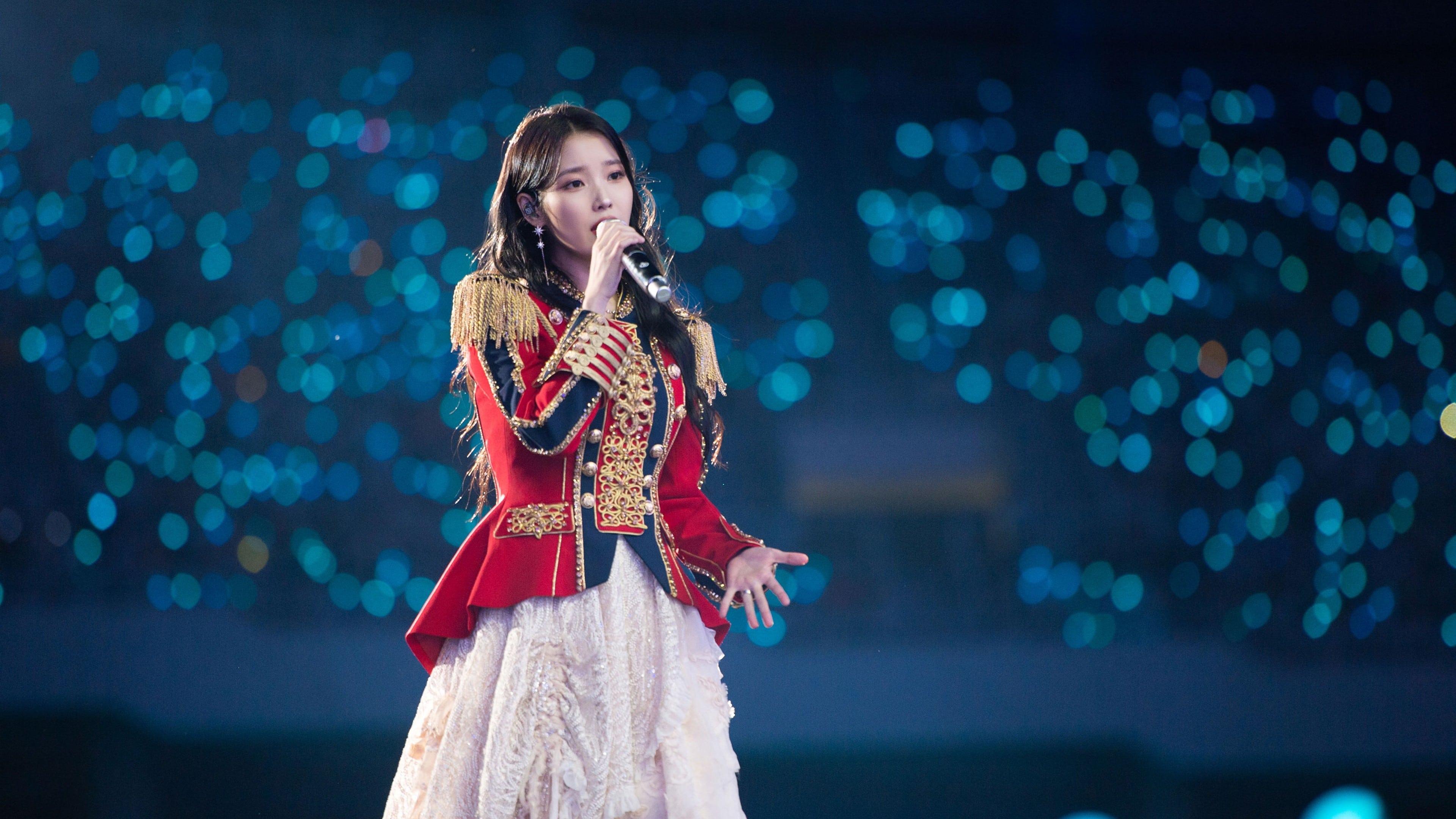 IU CONCERT: The Golden Hour