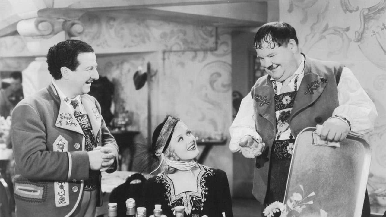 Dick und Doof als Salontiroler