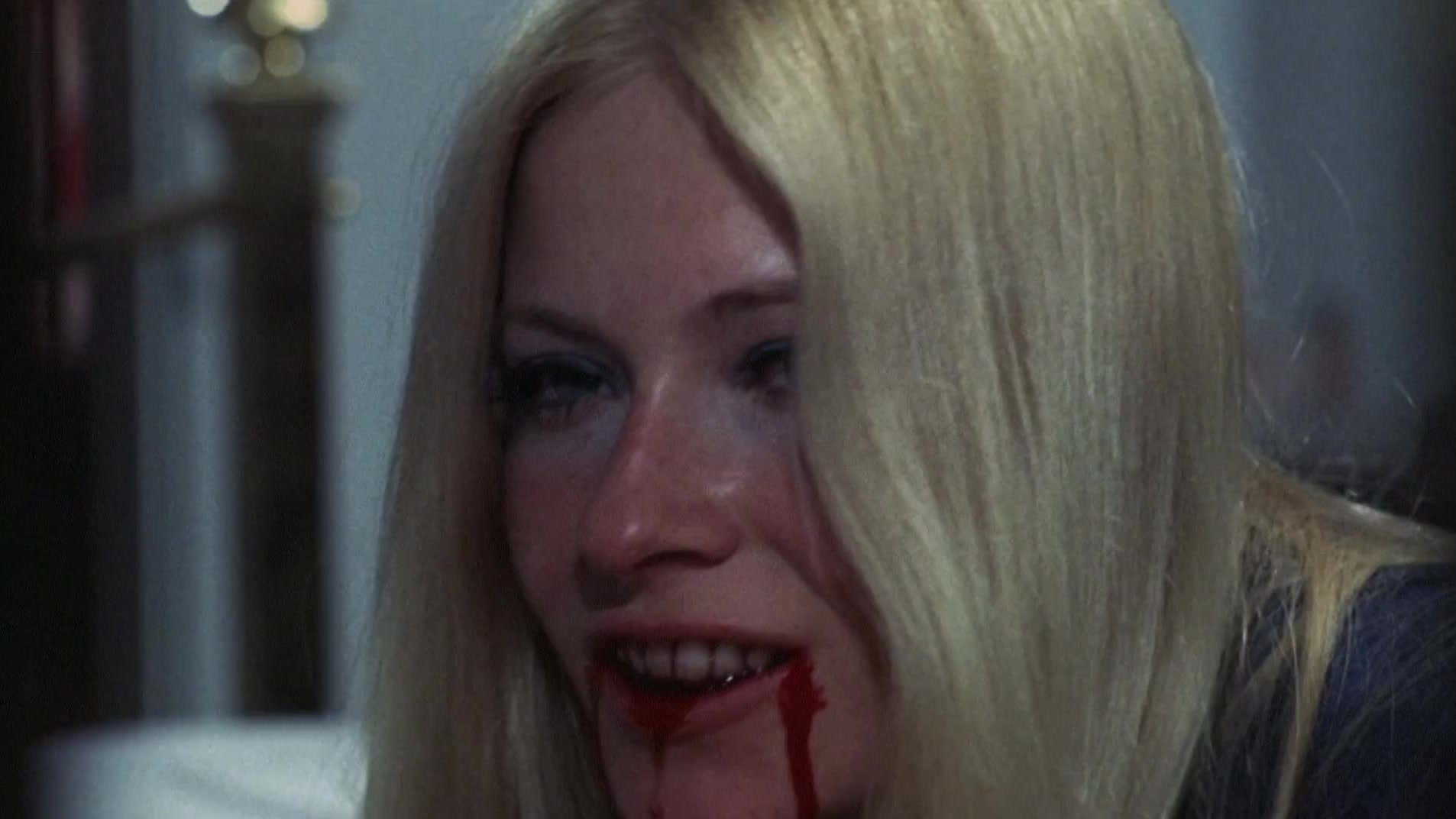 Cannibal Girls - Der Film mit der Warnglocke