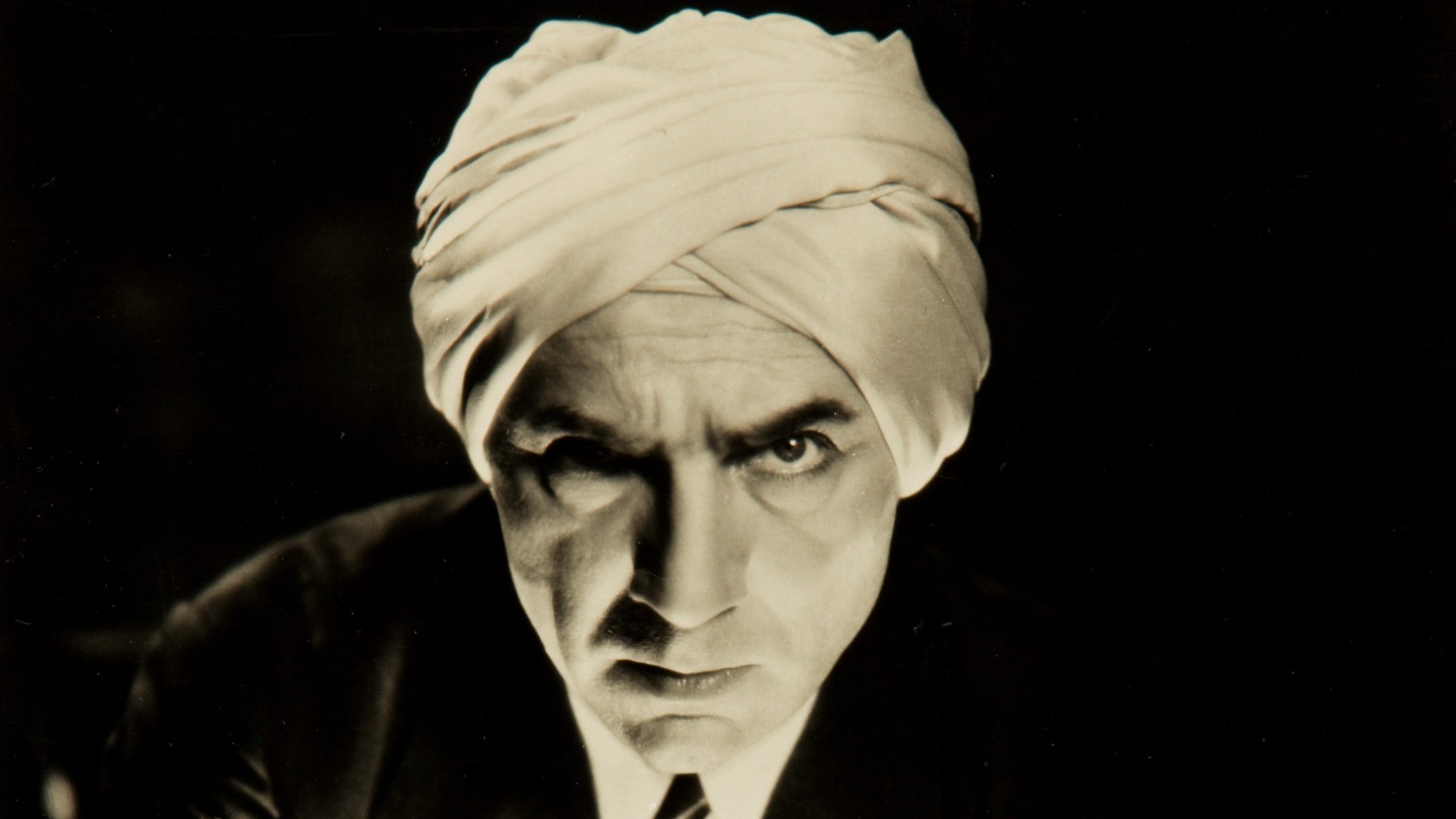 Charlie Chan - Der Tod ist ein schwarzes Kamel
