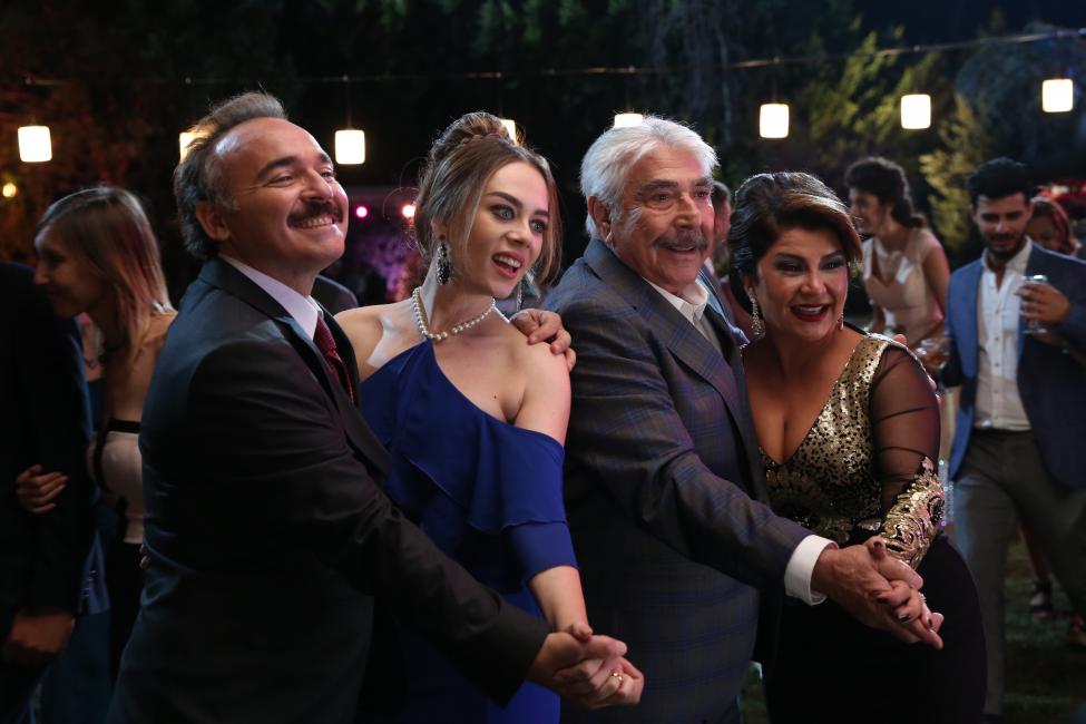 Aile Arasinda