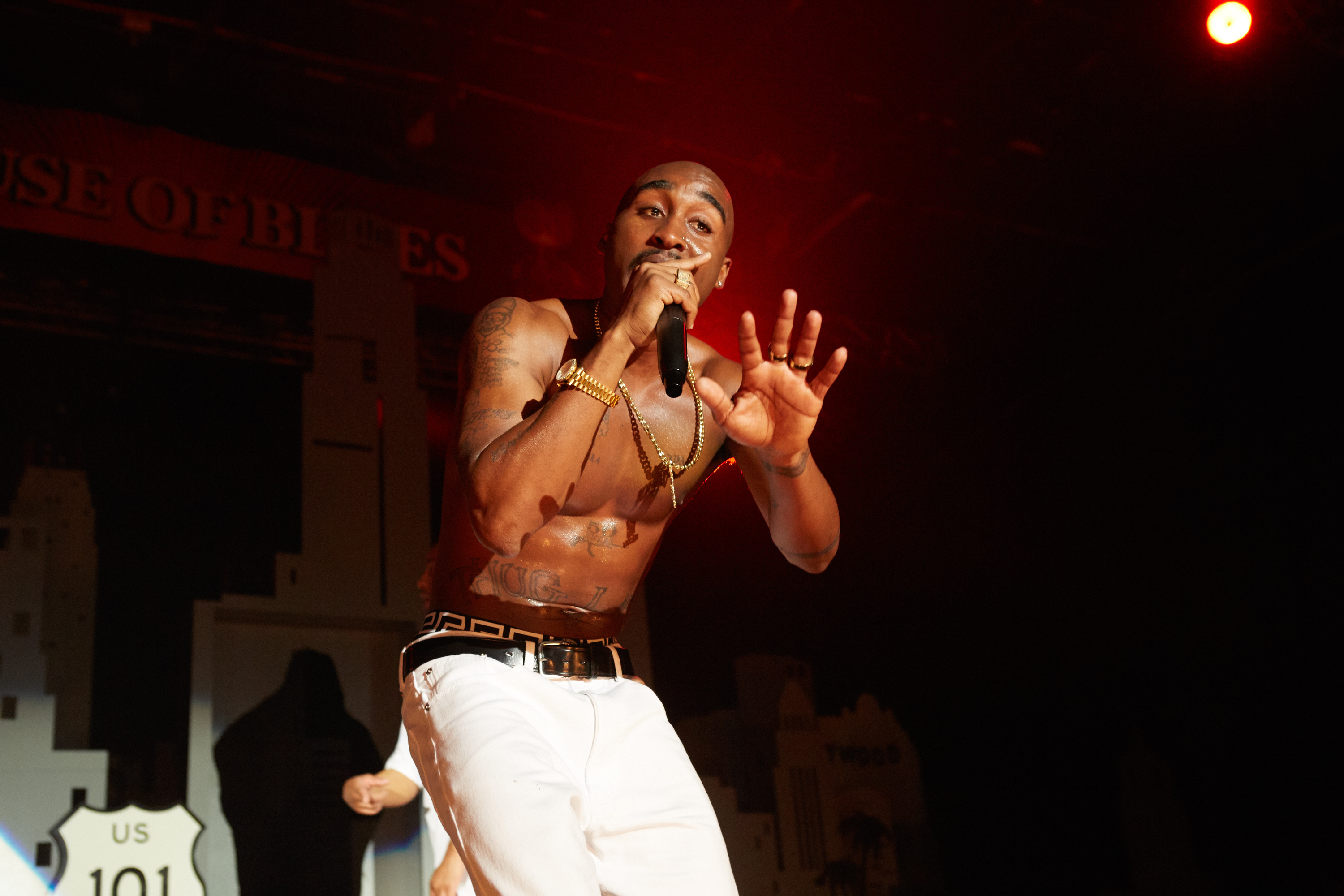 All Eyez on Me