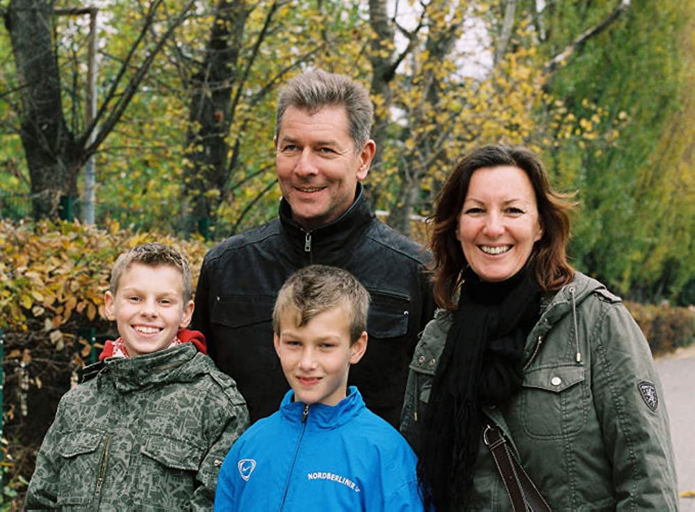 Berlin - Ecke Bundesplatz: Vater Mutter Kind