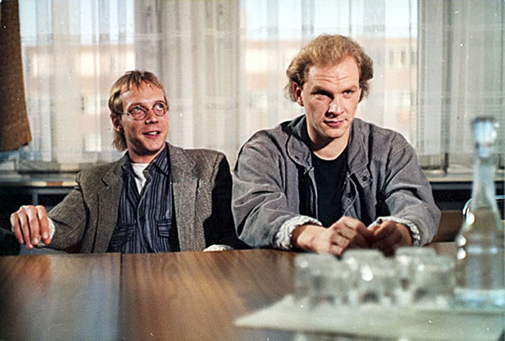 Filmbeschreibung zu Zwei schr?ge V?gel