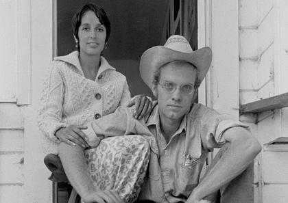 Joan Baez - I am a Noise